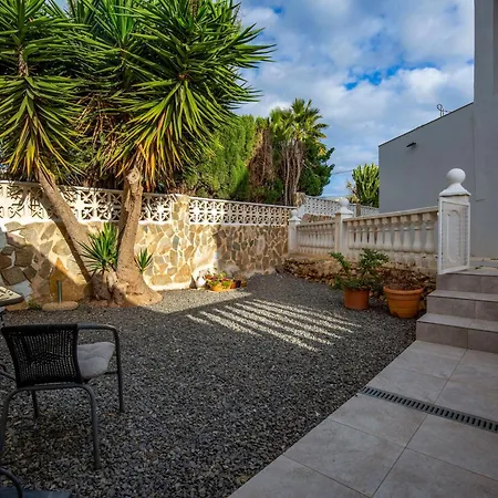 Luxury Private Complex البير