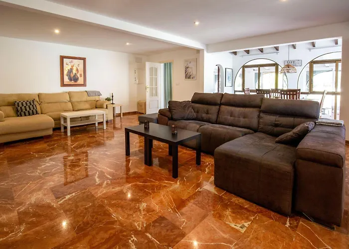 Luxury Private Complex