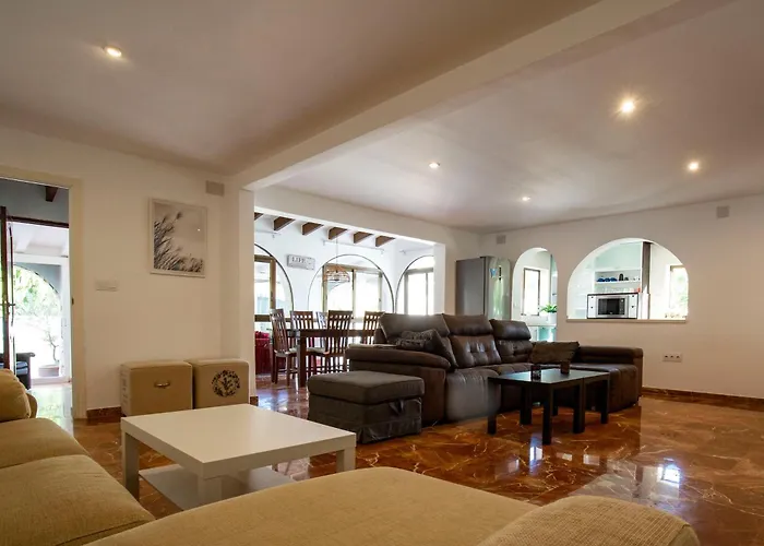 Luxury Private Complex El Albir